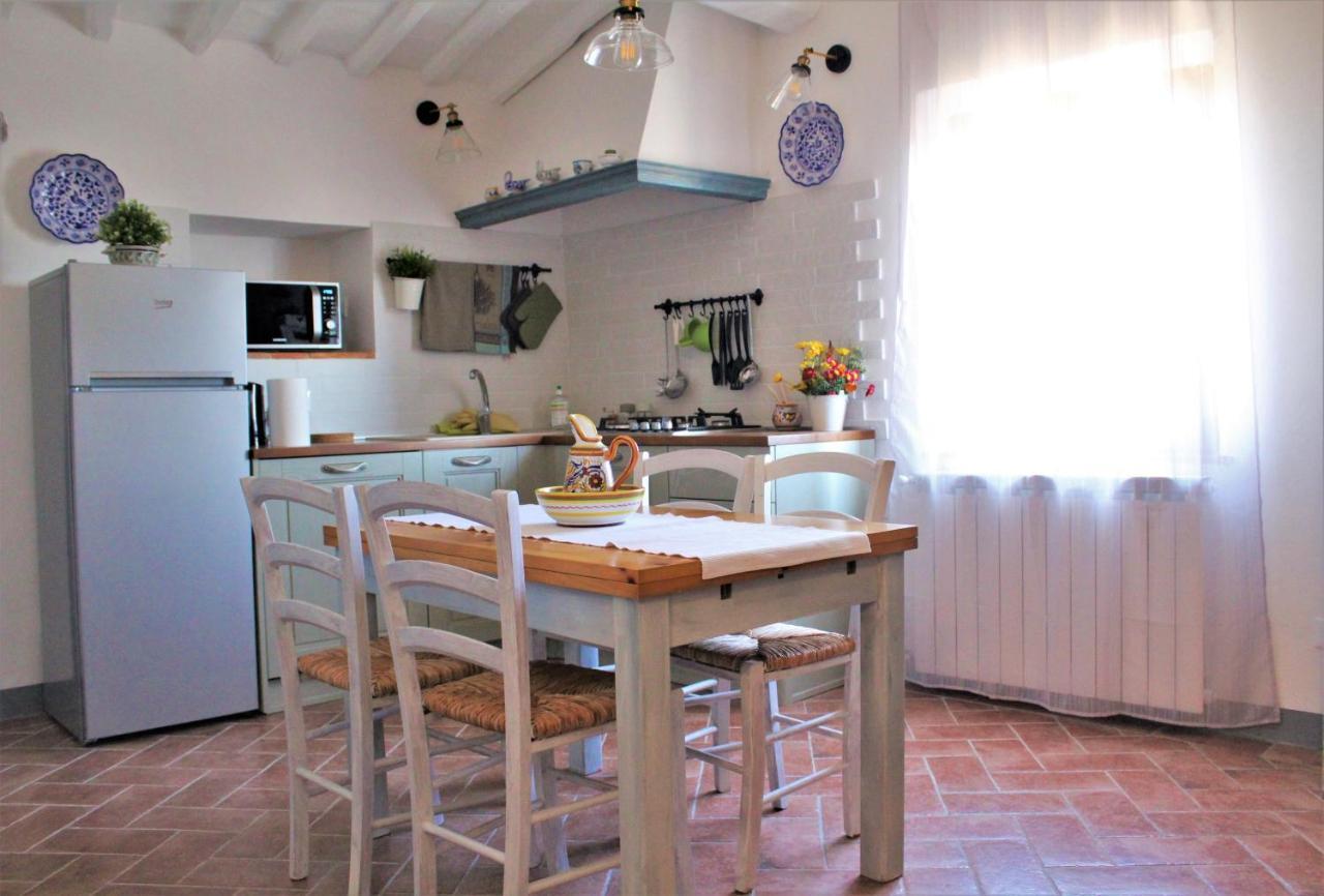 San Domenico Central Apt San Gimignano Ngoại thất bức ảnh